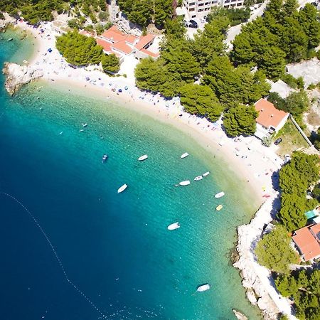 Apartments By The Sea Brela, Makarska - 16065 Exteriér fotografie
