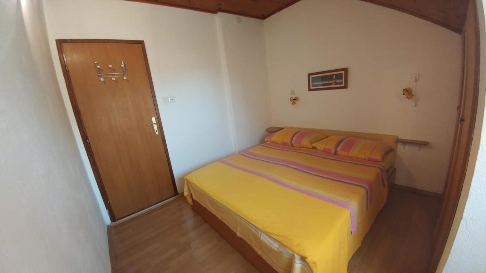 Apartments By The Sea Brela, Makarska - 16065 Pokoj fotografie